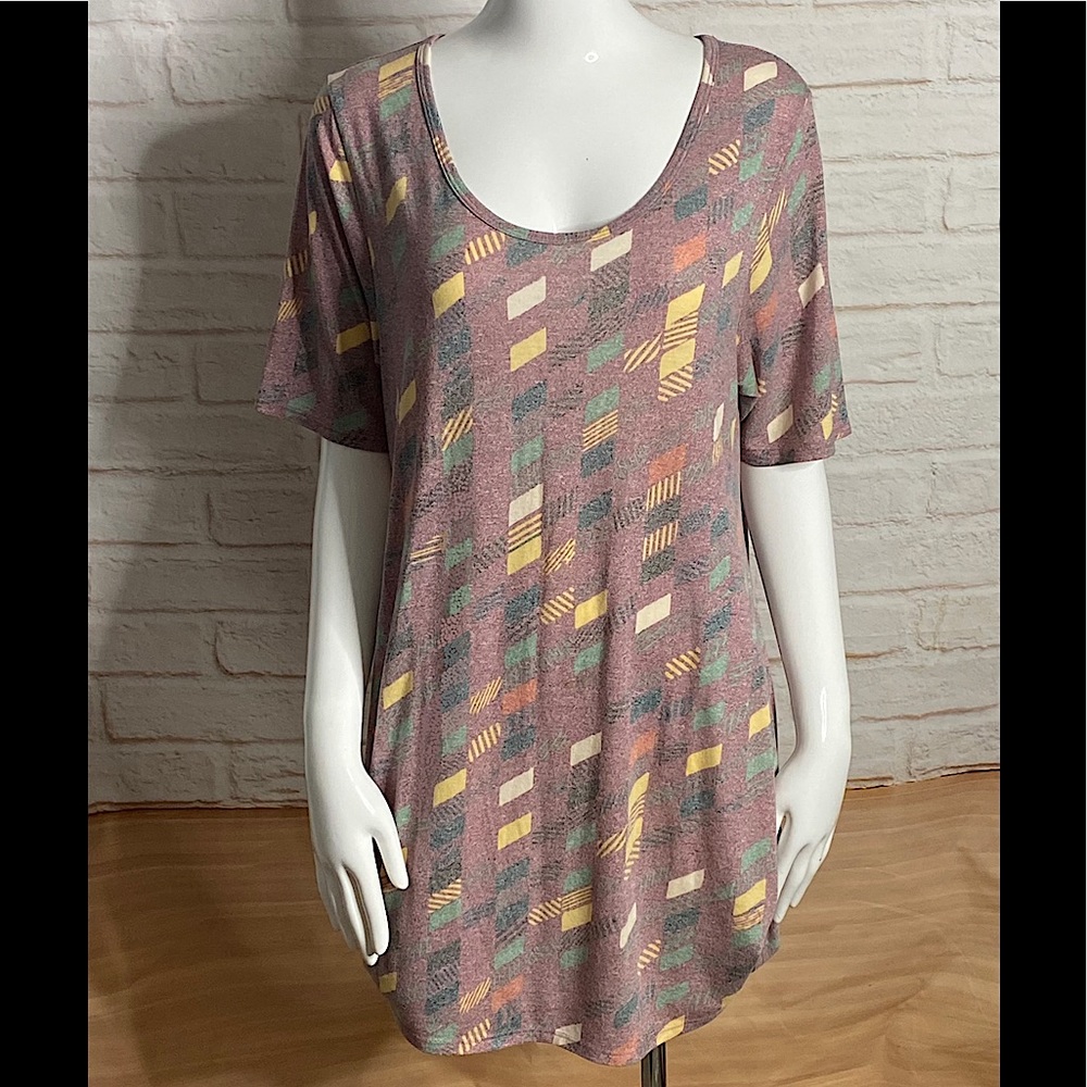 Lula Roe woman top size L